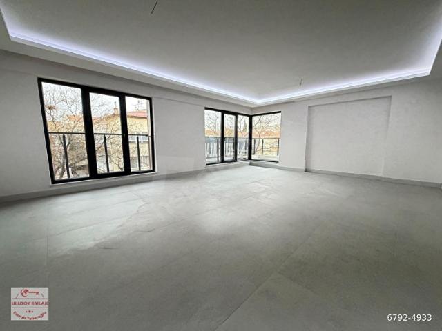 Bahçelievlerde Yeni 4+1 Dubleks ÖnCephede Teraslı Saunalı Yerden Isıtmalı