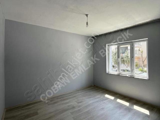 Bahçelievler'de Askeriyeye 50m Sıfır Yapılı 2+1 Kiralık Daire