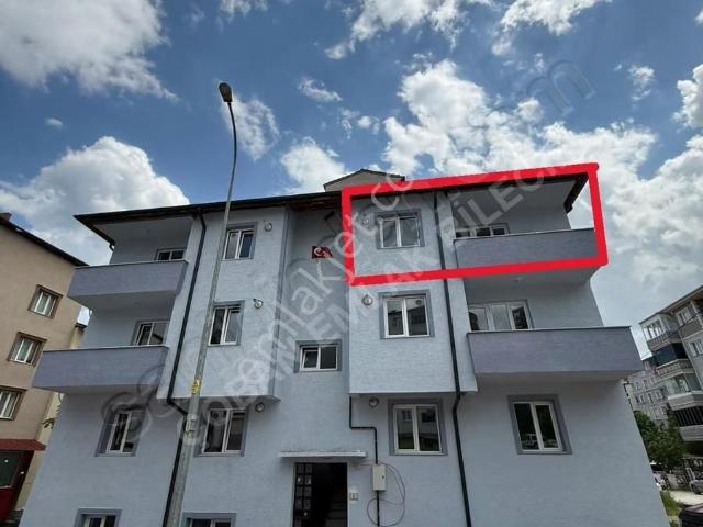 Bahçelievler'de Askeriyeye 50m Sıfır Yapılı 2+1 Kiralık Daire
