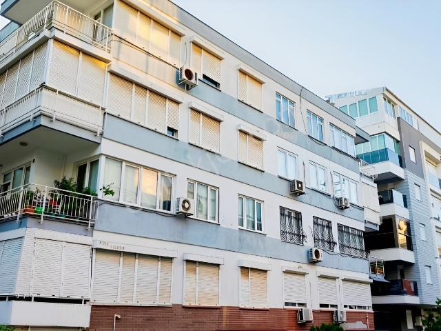 Bahçelievler'de Satılık Daire 3+1 Denize Yakın Muratpaşa
