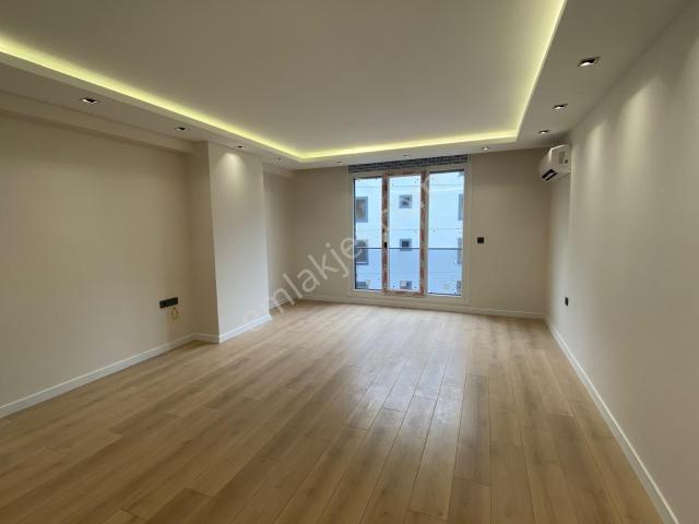 Bahçelievler'de Sıfır4.kat 3+1 Daire 100m² Otoparklı, Asansörlü