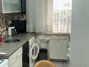 Bahçelievler'de Satılık 3+1 Y.giriş Ön Kombili,yapılı.kat Eksikli
