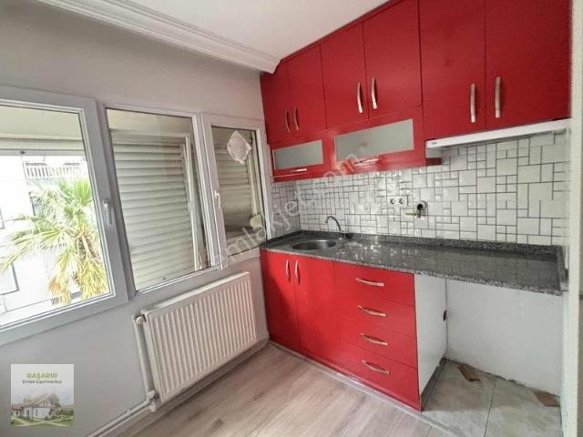 Bahçelievlerin Palmiyeli Sokağında Köşe Asansörlü Doğalgazlı.