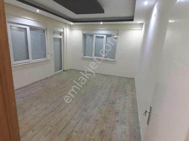 Bahçeyakada 2+1 Ayrı Mutfaklı Yüksek Giriş 85 M2 3.650.000