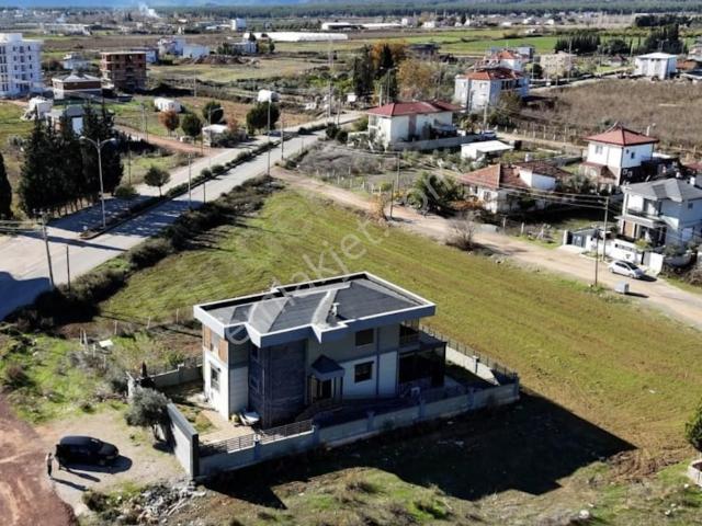 Bahçeyaka'da Satılık Villa