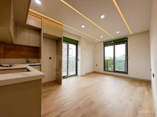 BAHÇEYAKA'DA SIFIR 2+1 GÜNEY CEPHE ATATÜRK CD YAKINI LÜX DAİRE