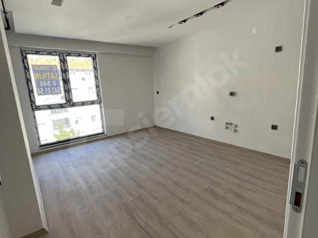 BAHABEY CAD. ALTINDA 3+1 KÖŞE BAŞI ARA KAT DAİRE