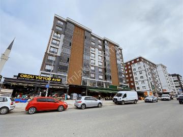 Bahadır'dan Şahincili Mh.3+1 Manzaralı 3 Cepheli 130m2