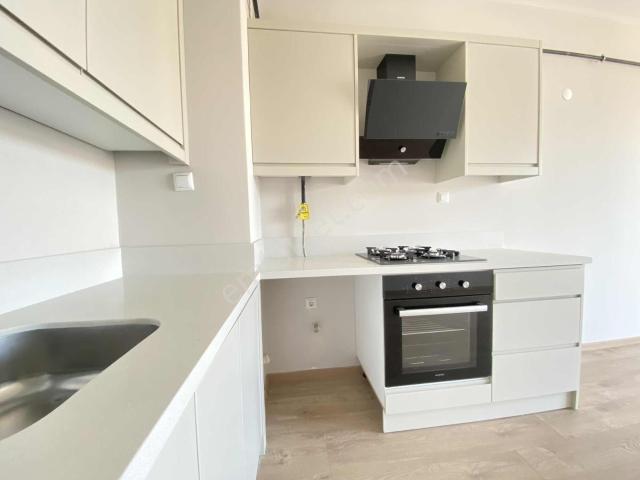 Bahadır'dan Cumhuriyet Mh.site 1+1 55m2 Şehir Hast üniversite