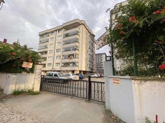 Bahadır'dan Cumhuriyet Mh.site İçi 3+1 Üniversite hastane