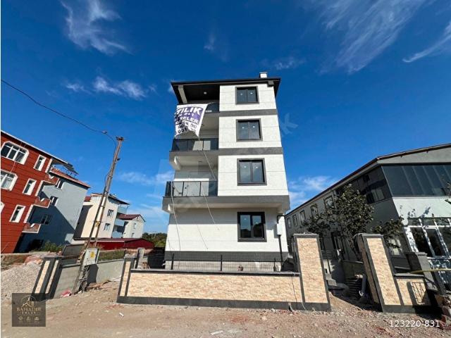 BAHADIR EMLAK TAN AYVACIK MERKEZDE KİRALIK LÜKS 2+1 DAİRE