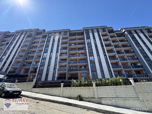BAHAR YAKA SİTESİ 110M 2+1 EBEVEYN BANYOWC BALKON KLİMA ARAKAT ÇİFT CEPHE