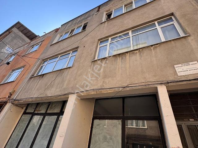 Bahar Mahallesinde Eşyalı 3+1 Konforlu Ve Girişe Hazır Daire!