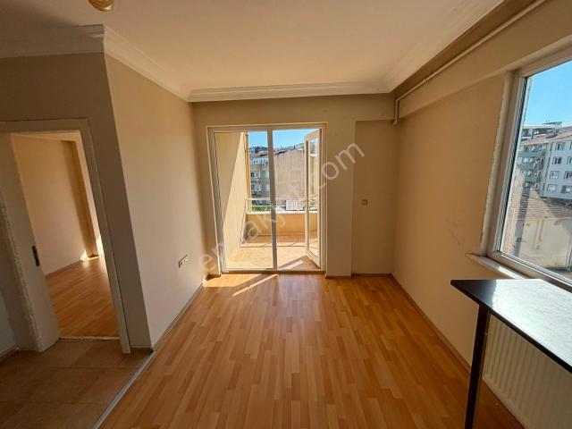 Bahar'dan Görükle'de Kiralık 1+1 Eşyasız Daire