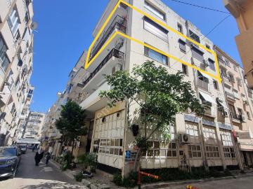 Bahariye Mah’de Asansörlü Özel Tadilatlı Satılık 2+1 Daire