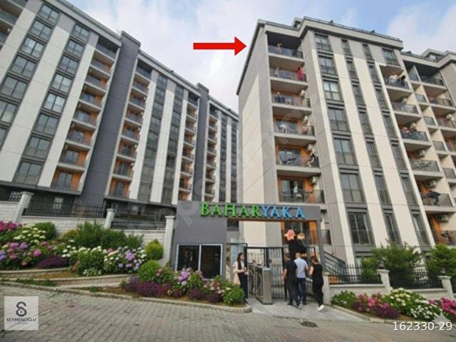 BAHARYAKA SİTESİNDE HALİÇ MANZARALI SATILIK 4+1 DUBLEKS DAİRE