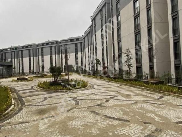 Baharyakada Geniş Metrekareli Acil Satılık 4+1 Daire
