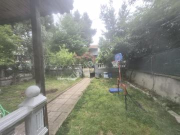Bahcelievler Devlet Hastanesi Altı Site İçi 2 Katlı Mustakil