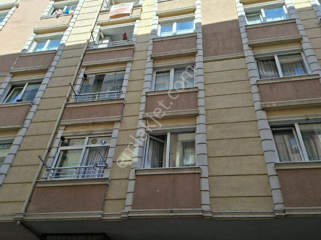 Bahcelievler Hürriyet Mahallesi Kiralık Daire Metro Metröbüse 10dakka Mesafete 15yıllık Pina