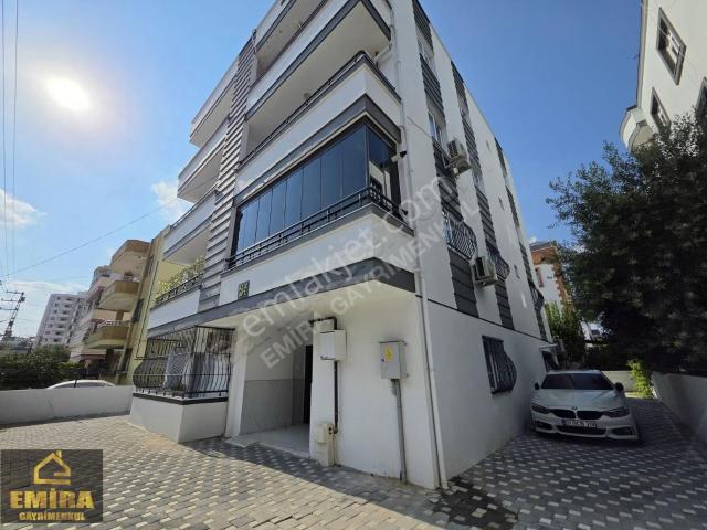 Bahcesehırde 2+1 Acık Mutfak Dogalgaz Kombili Satılık Daire