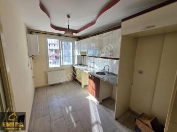 Bahcesehırde 2+1 Kapalı Mutfak Dogalgaz Kombı