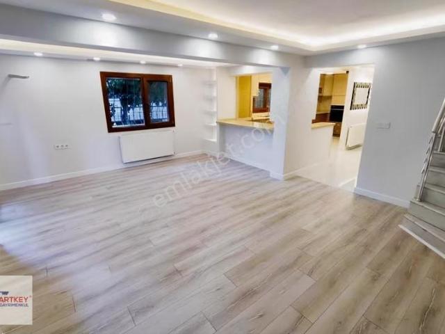 Bahriye Üçok Mah. Full Tadilatlı Dubleks Satılık 3+1 Daire