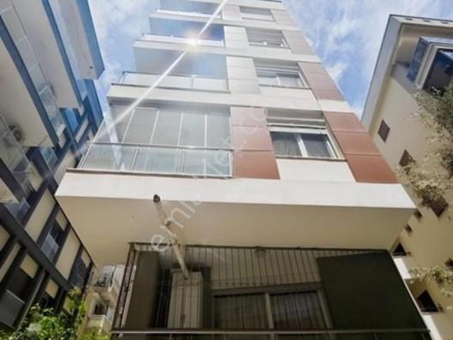 Bahriye Üçok Mahallesinde Full Eşyalı Satılık 2+1 Daire