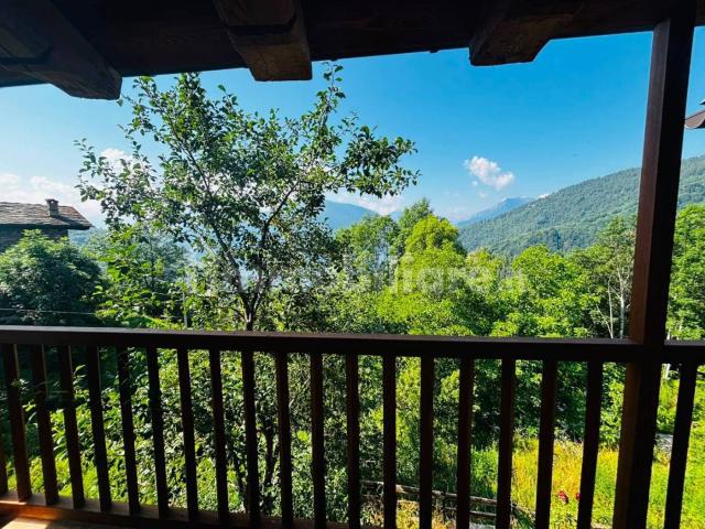 Baita frazione Cucchiales, Stroppo
