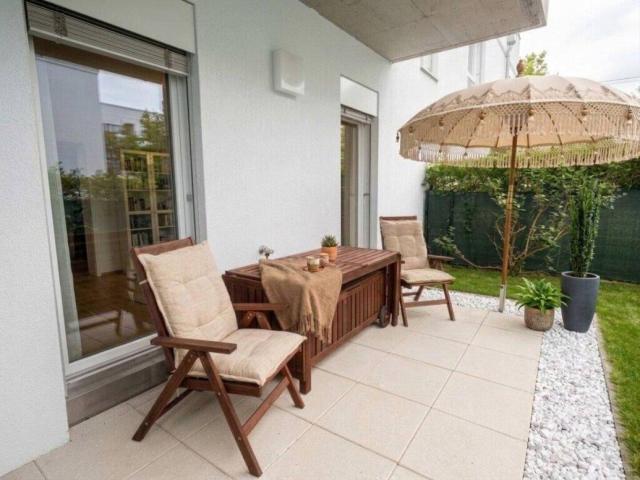 Baiernhofweg Wunderschöne, gemütliche 3 Zimmerwohnung mit Garten und Tiefgaragenplatz in totaler Ruhelage!