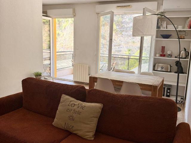 BAIL MEUBLÉ ETUDIANT ou mobilité / T2 de 45 M2 + terrasse