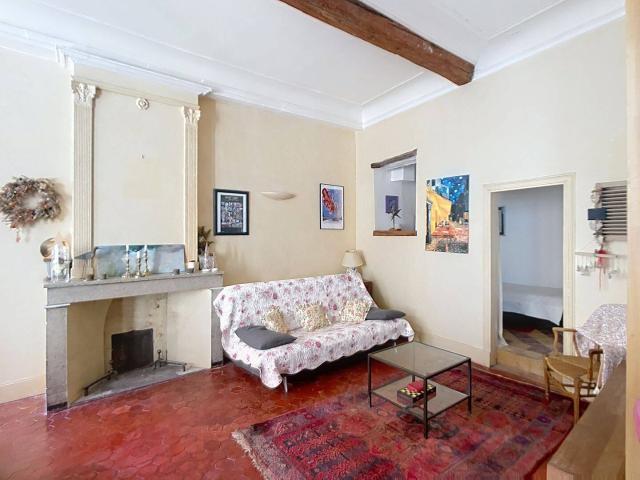 INTRA MUROS Meublé Grand Appartement T2 bis 74 m2 climati