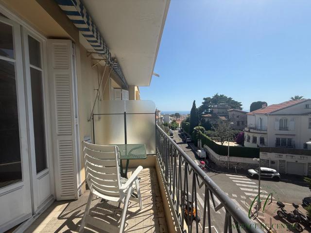 Bail longue durée Location non meublée: 4 pièces Cimiez Terrasse Loggia
