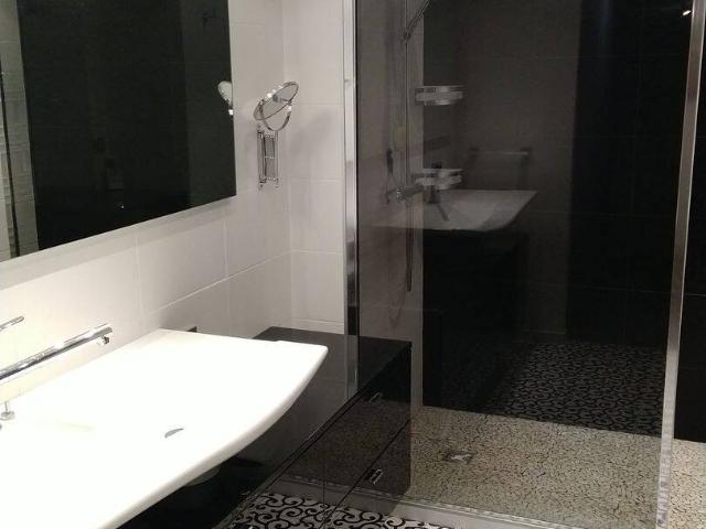 Bail 6 mois renouvelable 168 m2 au sol coeur de ville