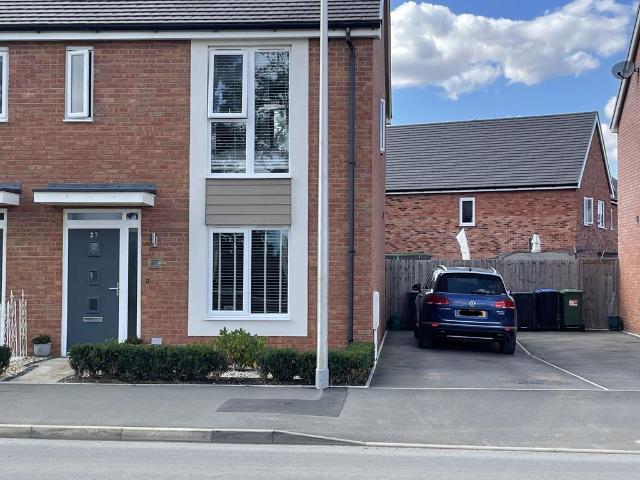 Bailey Avenue, Meon Vale CV37 3 bed semi detached house to rent £1,495 pcm £345 pw