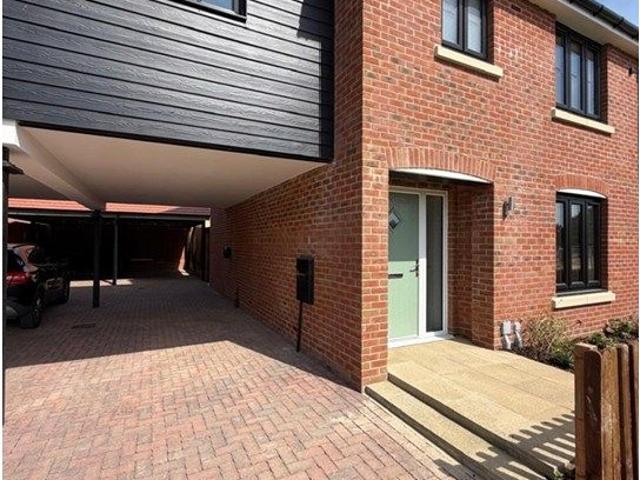 Bailey Drive, Hertfordshire HP3, 4 bed semi detached house to rent, £2,995 pcm | PrimeLocation