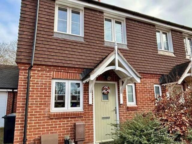 Bailey Road, Rowland´s Castle, 2 Bedroom Semi detached