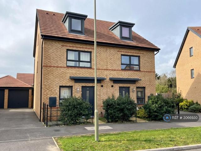 Baileys Crescent, Abingdon, OX14 4 bed semi detached house to rent £2,080 pcm £480 pw