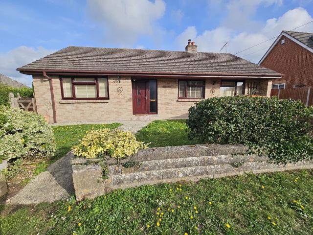Baileys Drove, Wareham, 6 BH20, 2 bed bungalow to rent, £1,450 pcm | PrimeLocation
