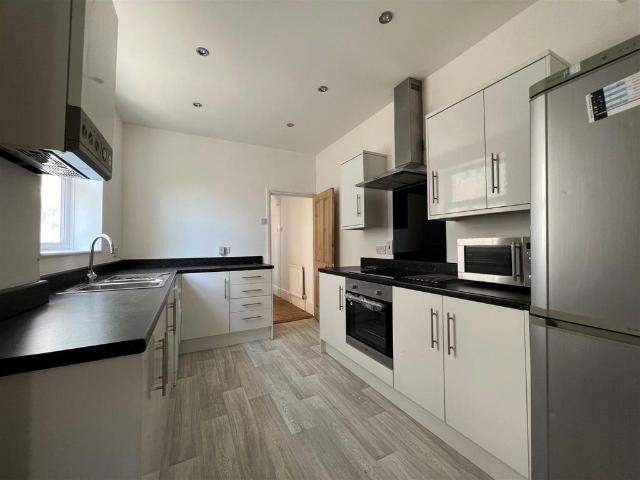 Baileys Road, Southsea 4 bed house to rent £1,950 pcm £450 pw