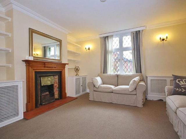 Baillie Road, Guildford, Surrey, GU1 3LN