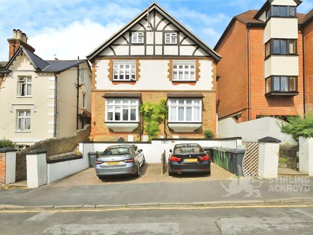 Baillie Road, Guildford, Surrey GU1, 1 bed flat to rent, £1,350 pcm | PrimeLocation