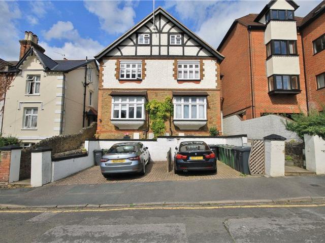 Baillie Road, Guildford, Surrey GU1, Studio to rent, £1,250 pcm | PrimeLocation