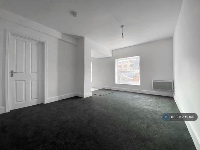 Baillie Street, Rochdale, OL16 1 bed flat to rent £850 pcm £196 pw