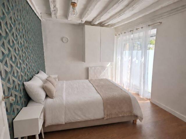 BAILLY 78870 – Superbe 2 pièces meublé d'environ 50 m² avec extérieur privatif – 1 380 € CC