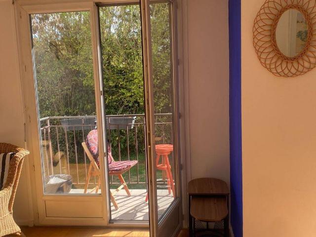 Bailly location meublée 3 pièces 77 m2 loggia piscine parking
