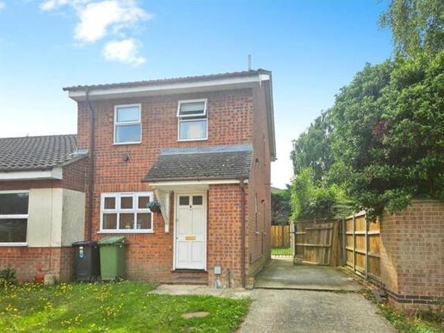 Bainards Close, Wymondham, 3 Bedroom Semi detached