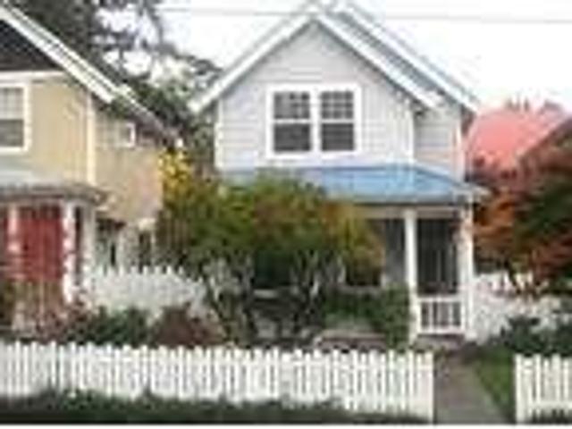 Bainbridge Island Condo For Lease Walk to Town