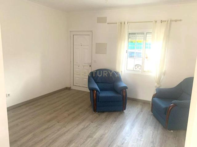 Bairro Alentejano, Quinta do Anjo, moradia T2 remodelada para arrendamento