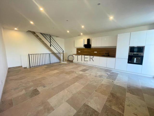 Baisse De Prix Meynes Maison De Village 87,16M2 2 Ch. 87m² Meynes