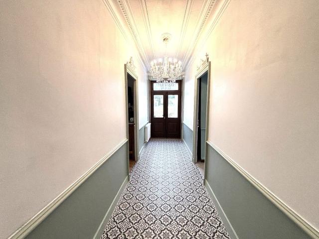Baisse de prix Superbe grande maison de village avec dépen. 193m² Courcôme